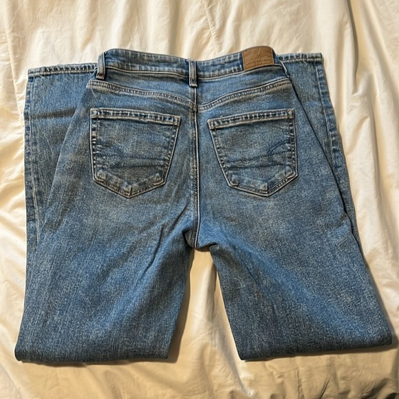 American Eagle Mom Jean - Picture 2 of 3